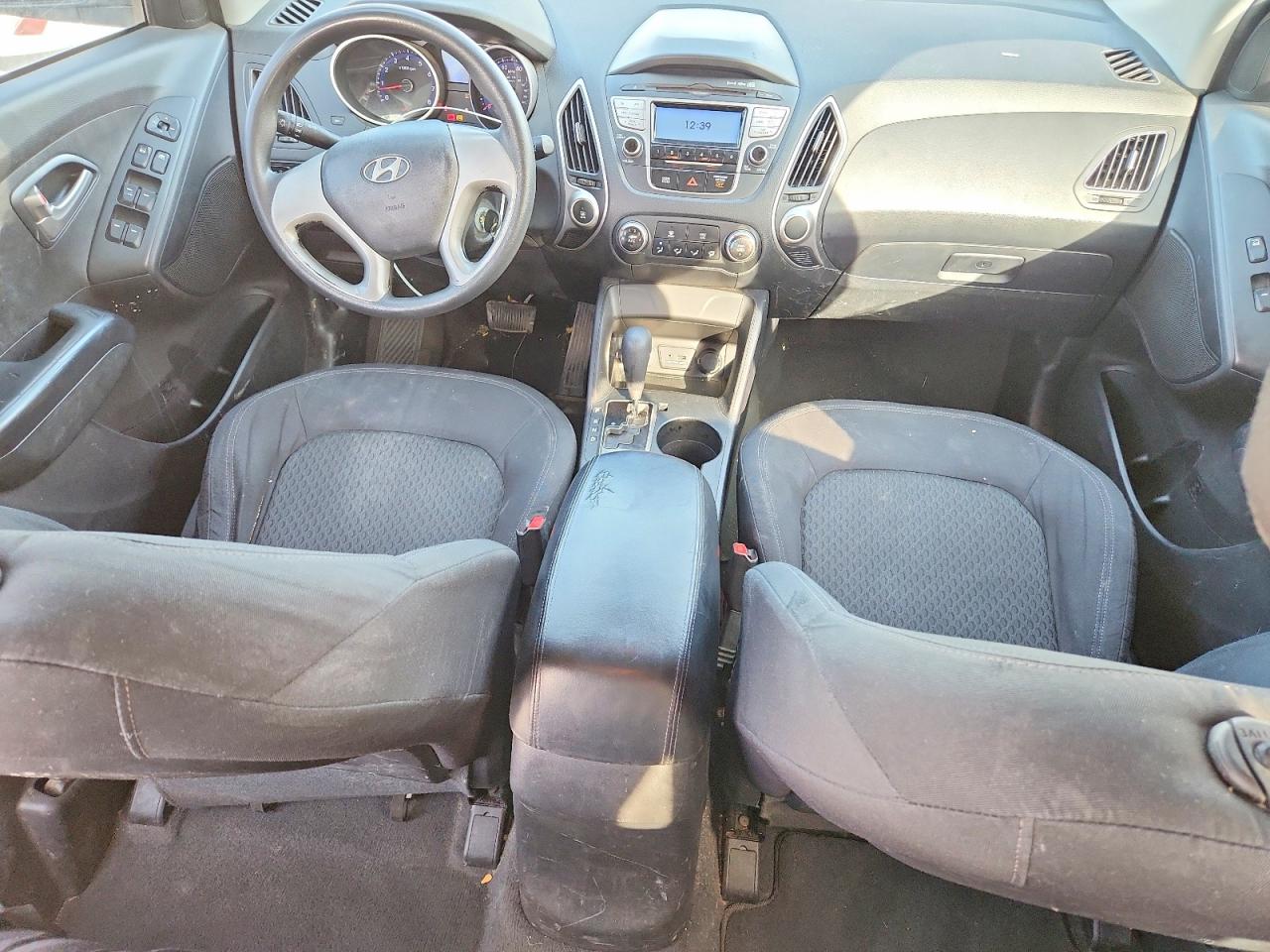 2013 HYUNDAI TUCSON GL photo 15