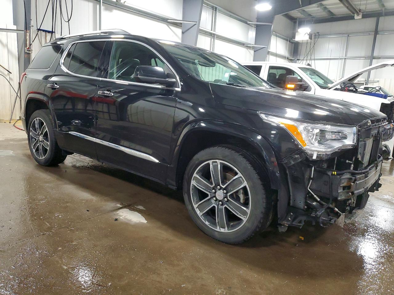 2017 GMC ACADIA DENALI photo 4