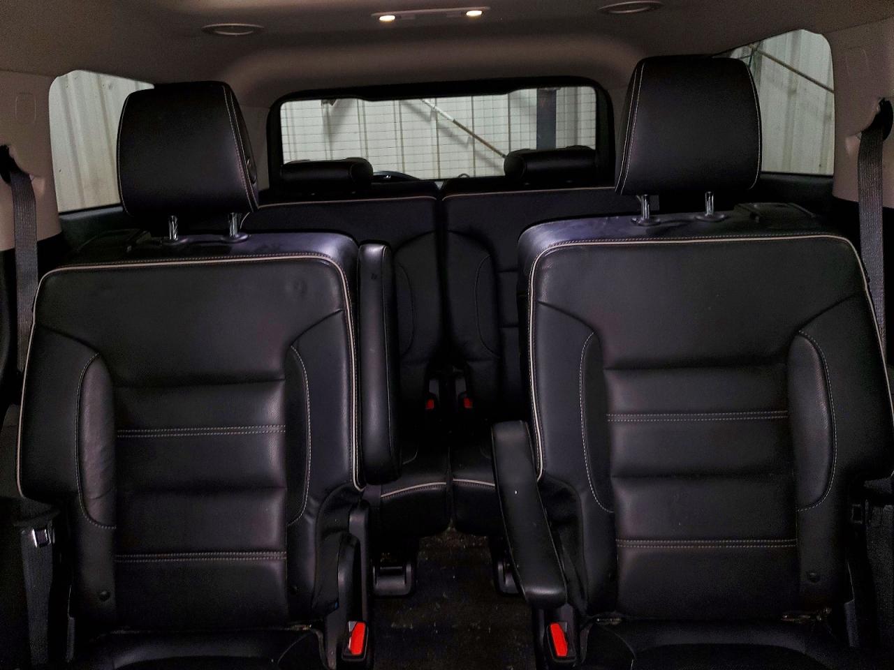 2017 GMC ACADIA DENALI photo 10