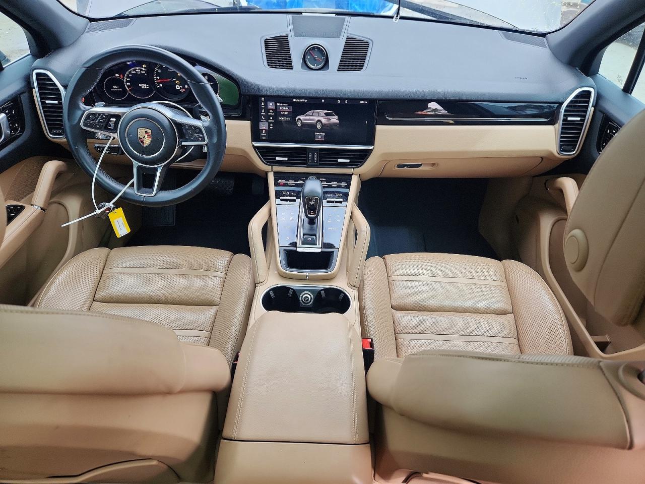 2019 PORSCHE CAYENNE photo 15