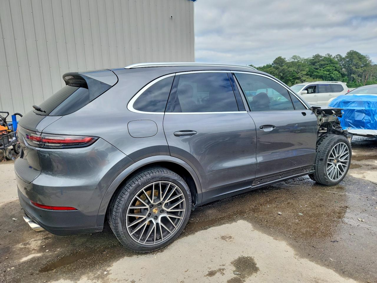 2019 PORSCHE CAYENNE photo 5