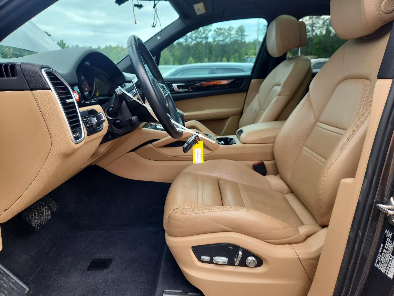 2019 PORSCHE CAYENNE photo 13
