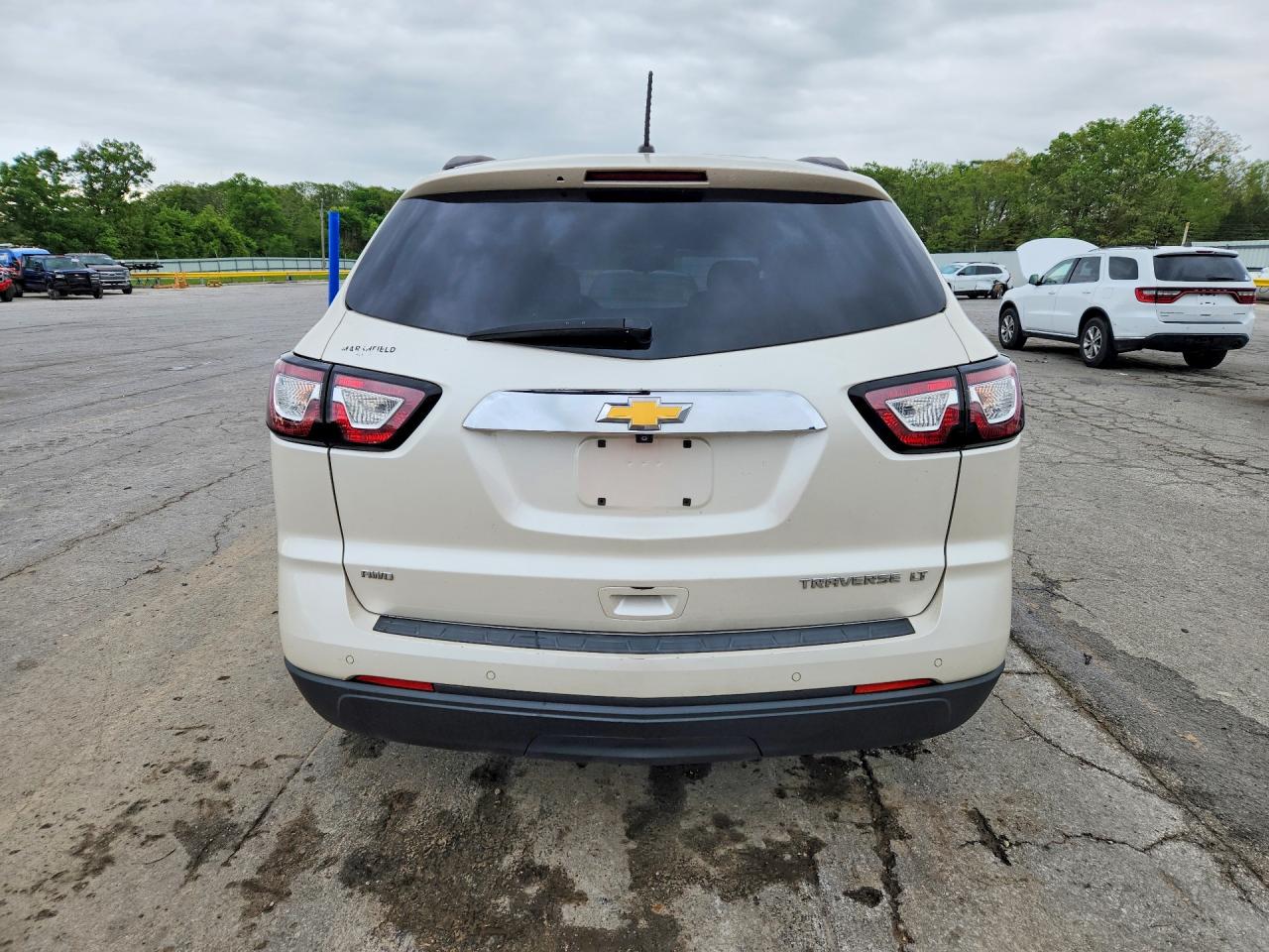 2014 CHEVROLET TRAVERSE LT photo 11