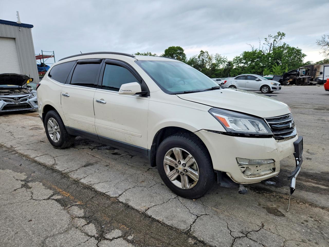 2014 CHEVROLET TRAVERSE LT photo 7