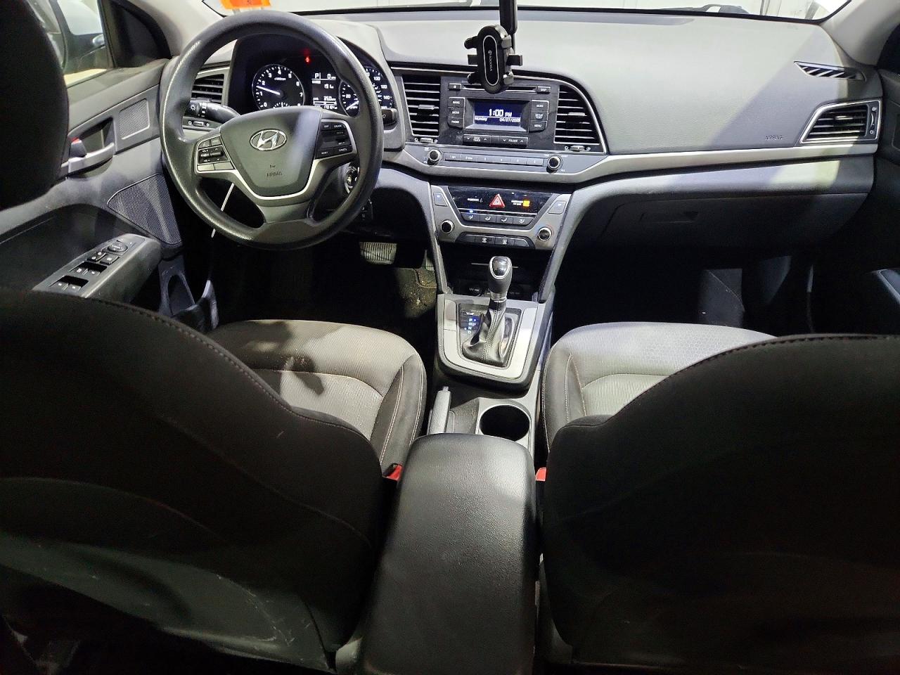 2018 HYUNDAI ELANTRA SE photo 22