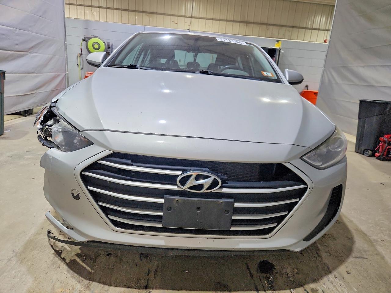 2018 HYUNDAI ELANTRA SE photo 13
