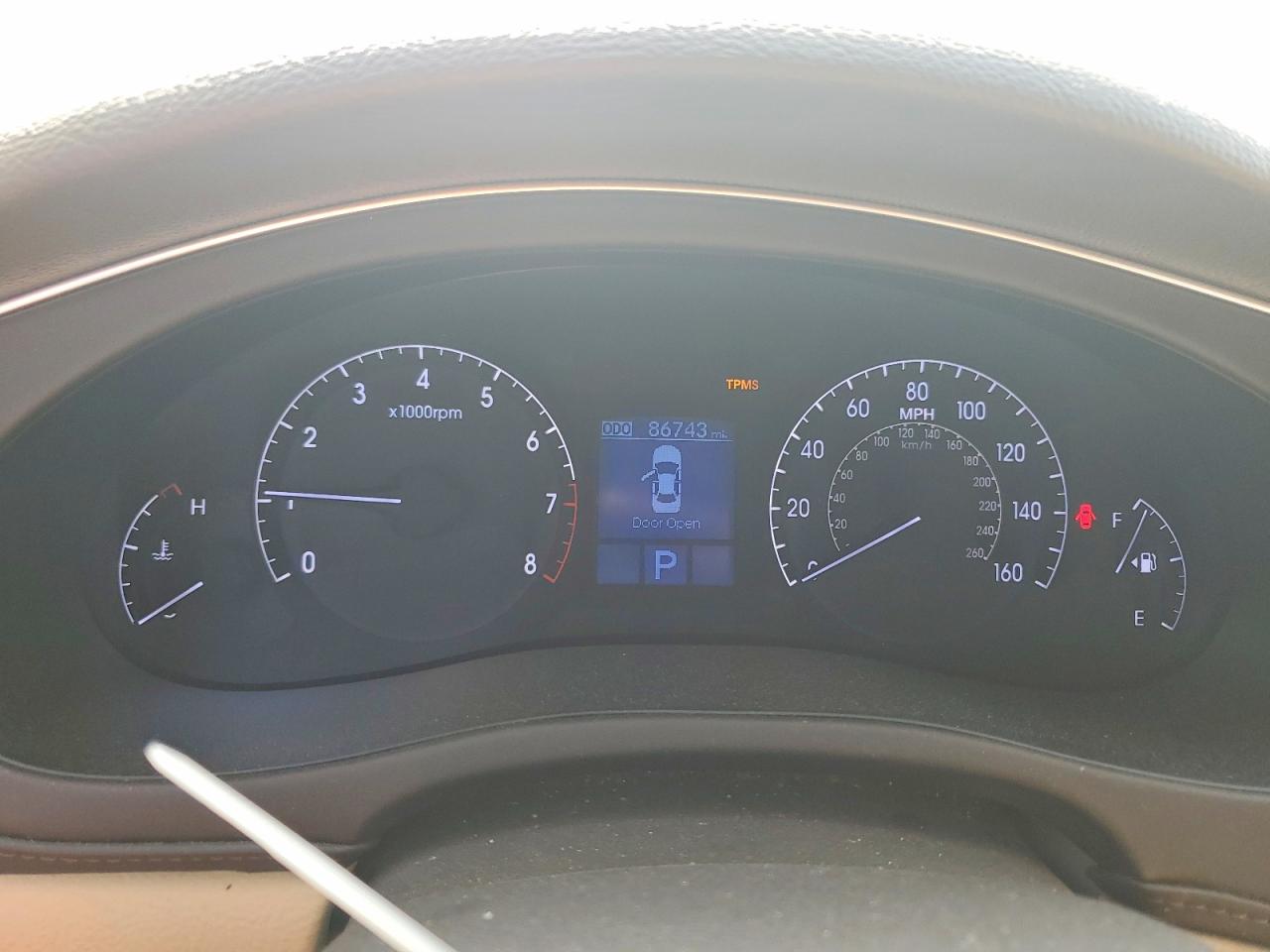 2013 HYUNDAI GENESIS 3.8L photo 25