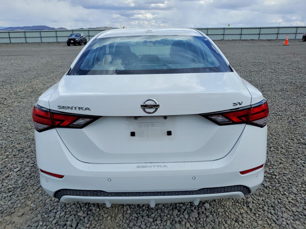 2022 NISSAN SENTRA SV photo 6