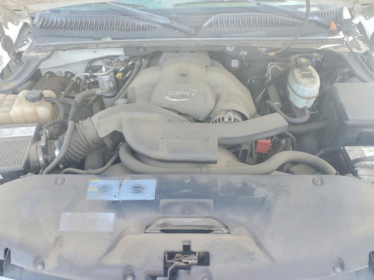 2004 GMC YUKON DENALI photo 23