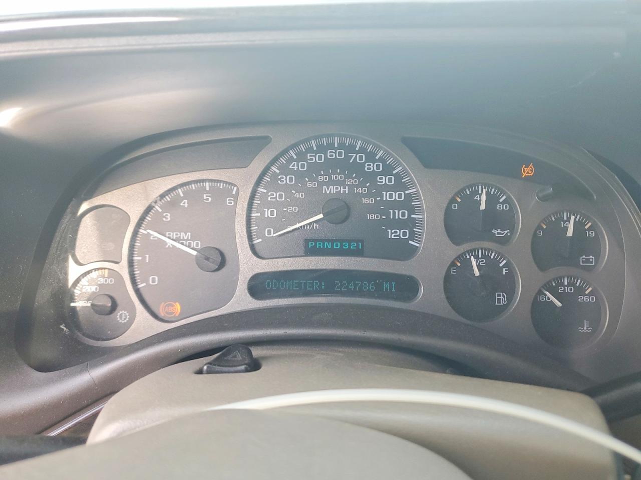 2004 GMC YUKON DENALI photo 17