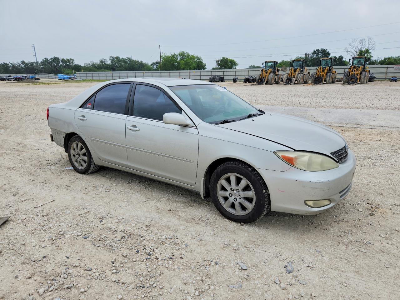 2003 TOYOTA CAMRY XLE V6 photo 7