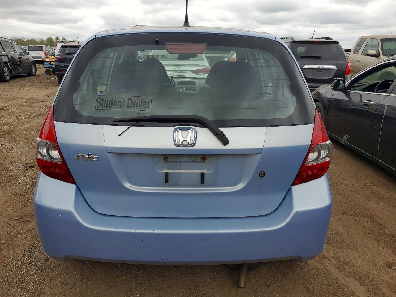 2008 HONDA FIT photo 16