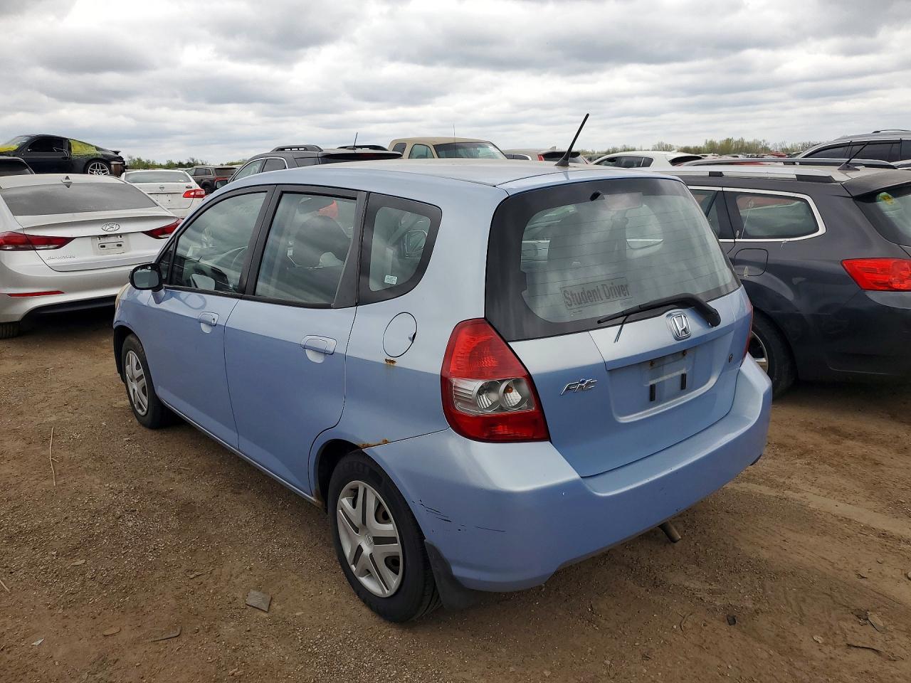 2008 HONDA FIT photo 4