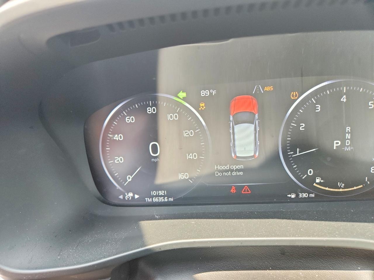 2019 VOLVO XC40 T5 MOMENTUM photo 25