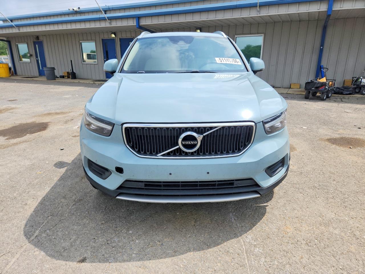 2019 VOLVO XC40 T5 MOMENTUM photo 13