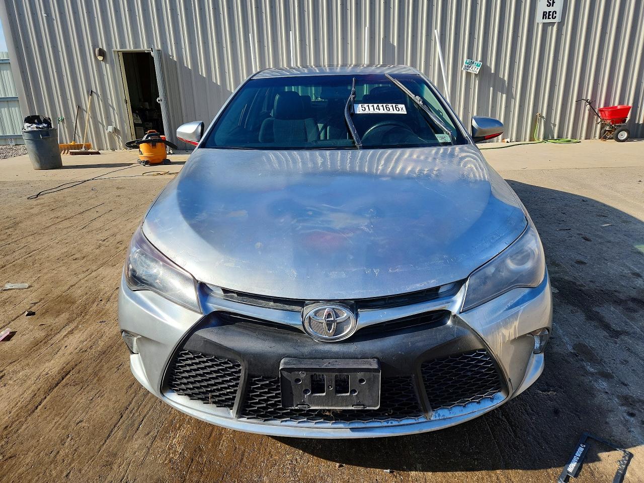 2017 TOYOTA CAMRY SE photo 5