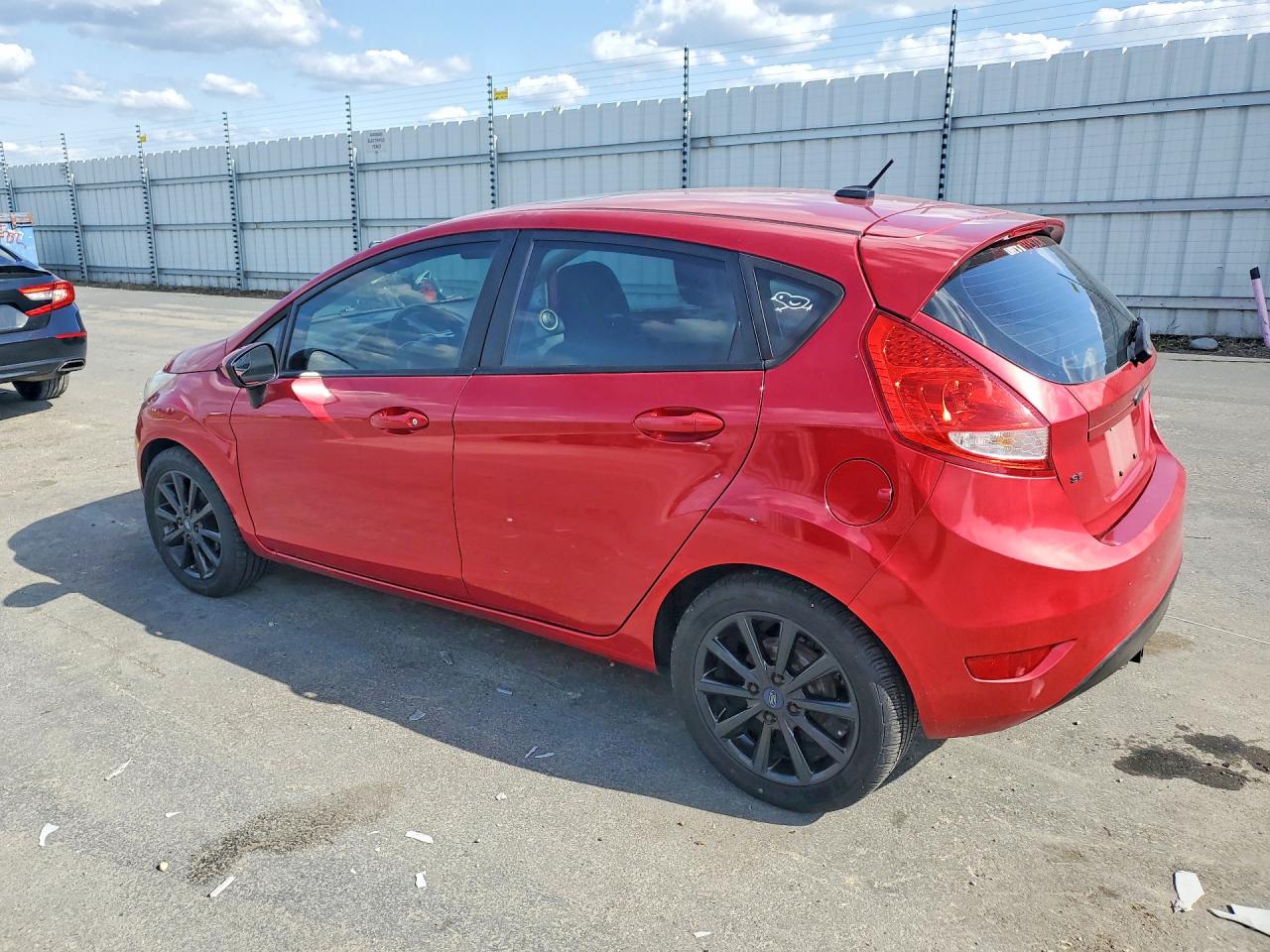 2012 FORD FIESTA SE photo 3