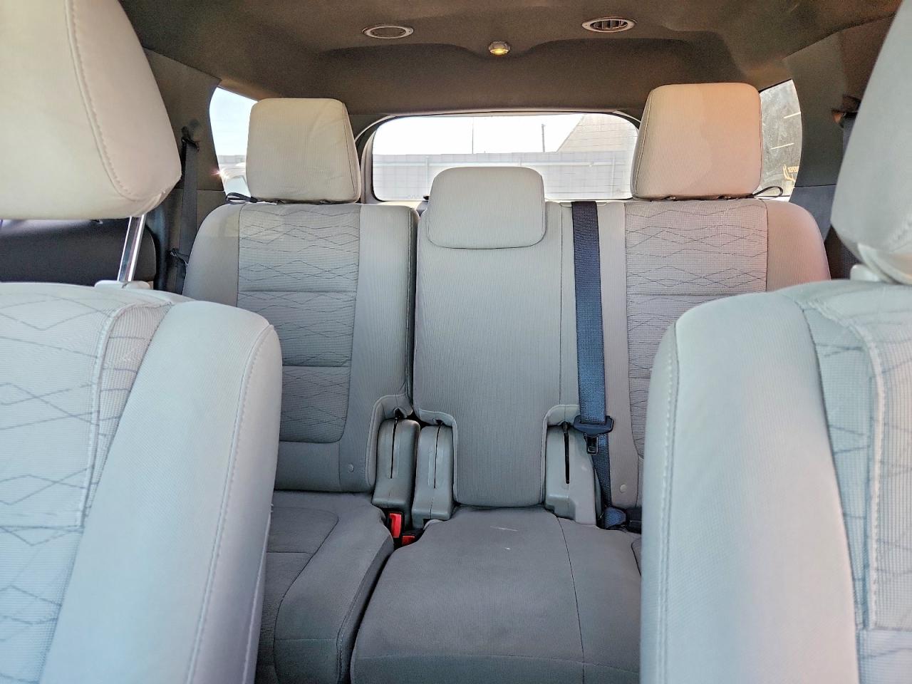 2013 FORD EXPLORER photo 19