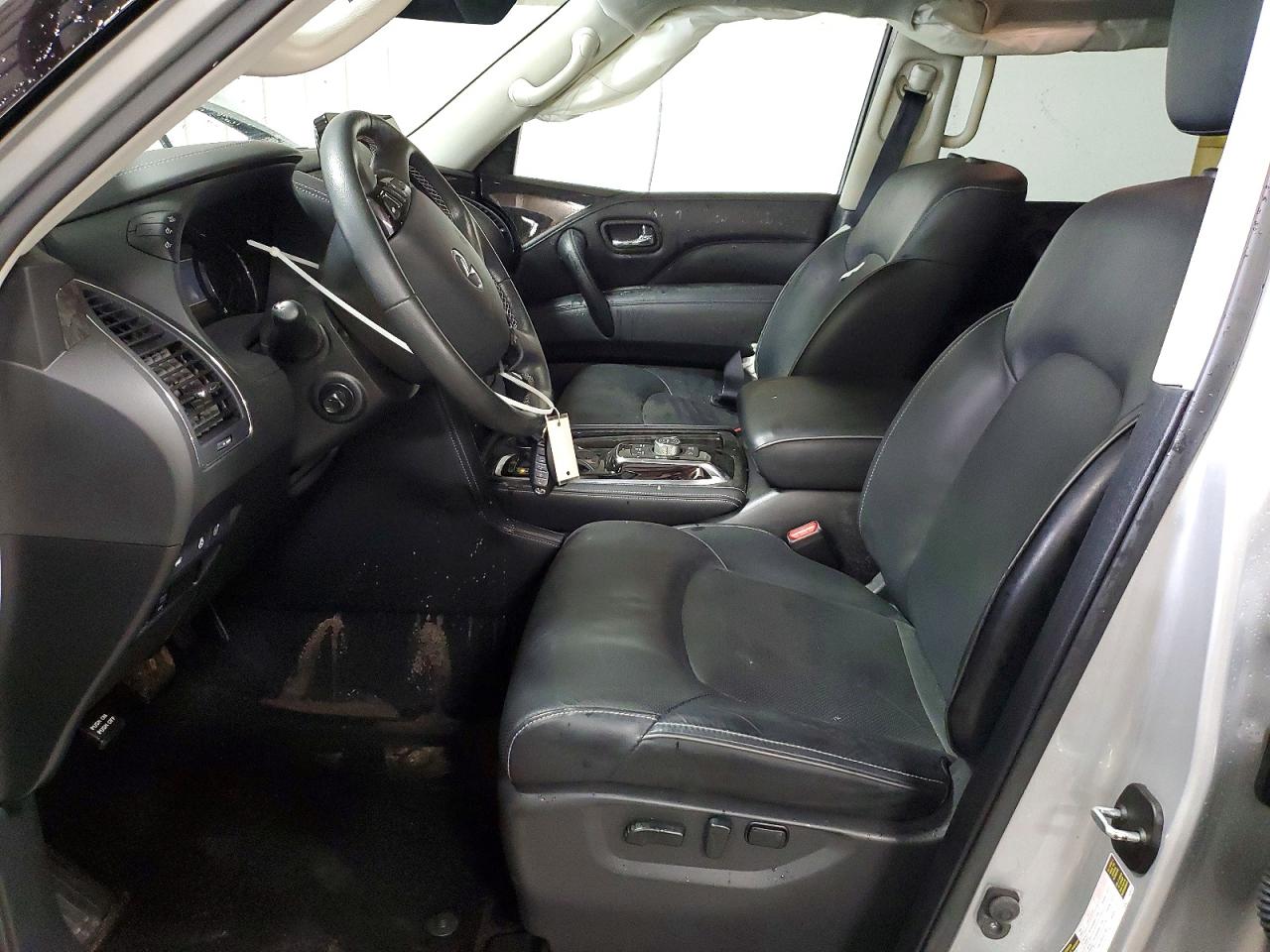 2022 INFINITI QX80 LUXE photo 19
