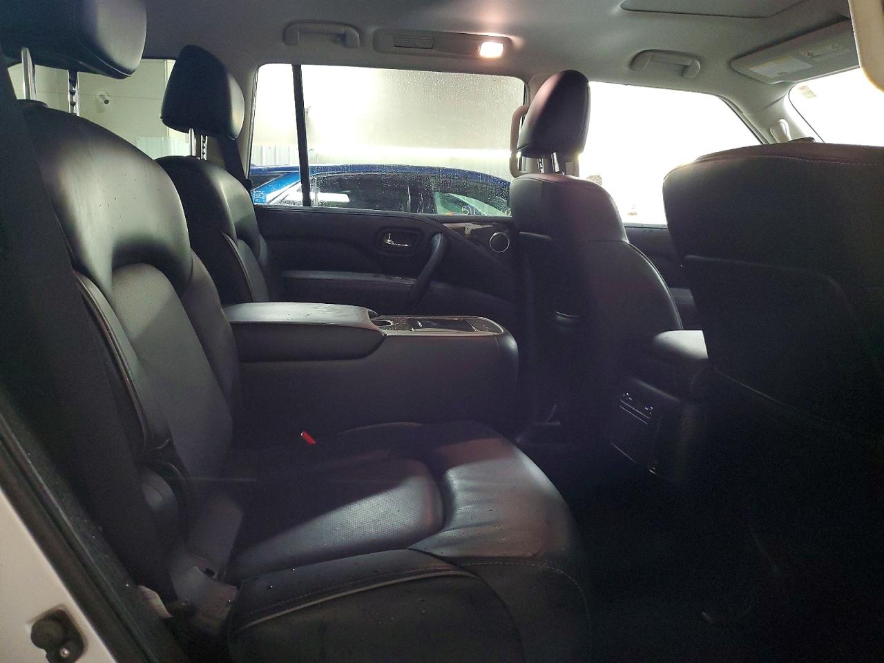 2022 INFINITI QX80 LUXE photo 28