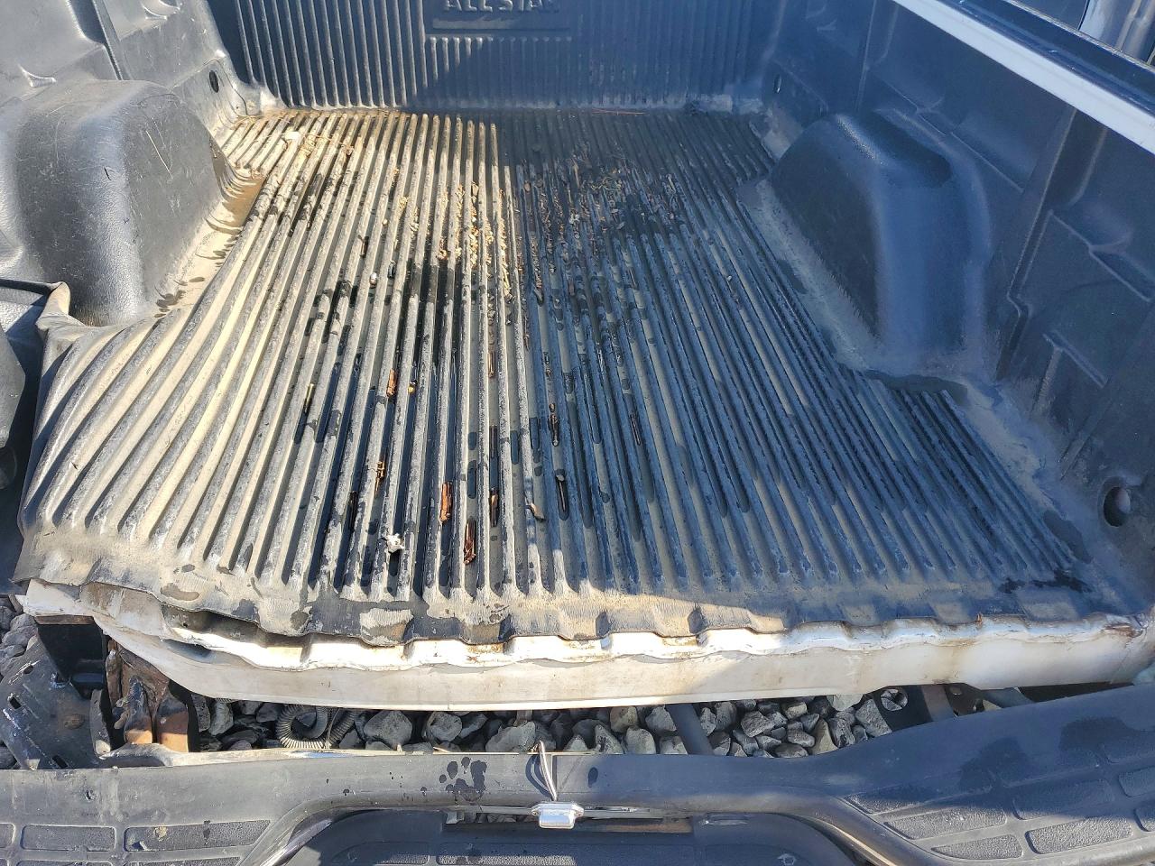 2004 CHEVROLET SILVERADO C1500 photo 16