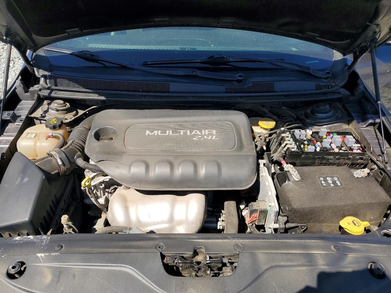 2015 CHRYSLER 200 S photo 21