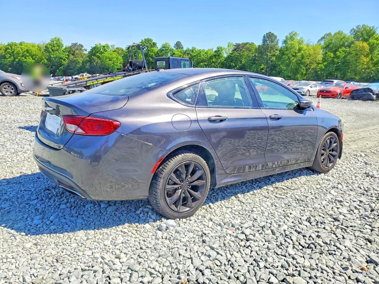 2015 CHRYSLER 200 S photo 5