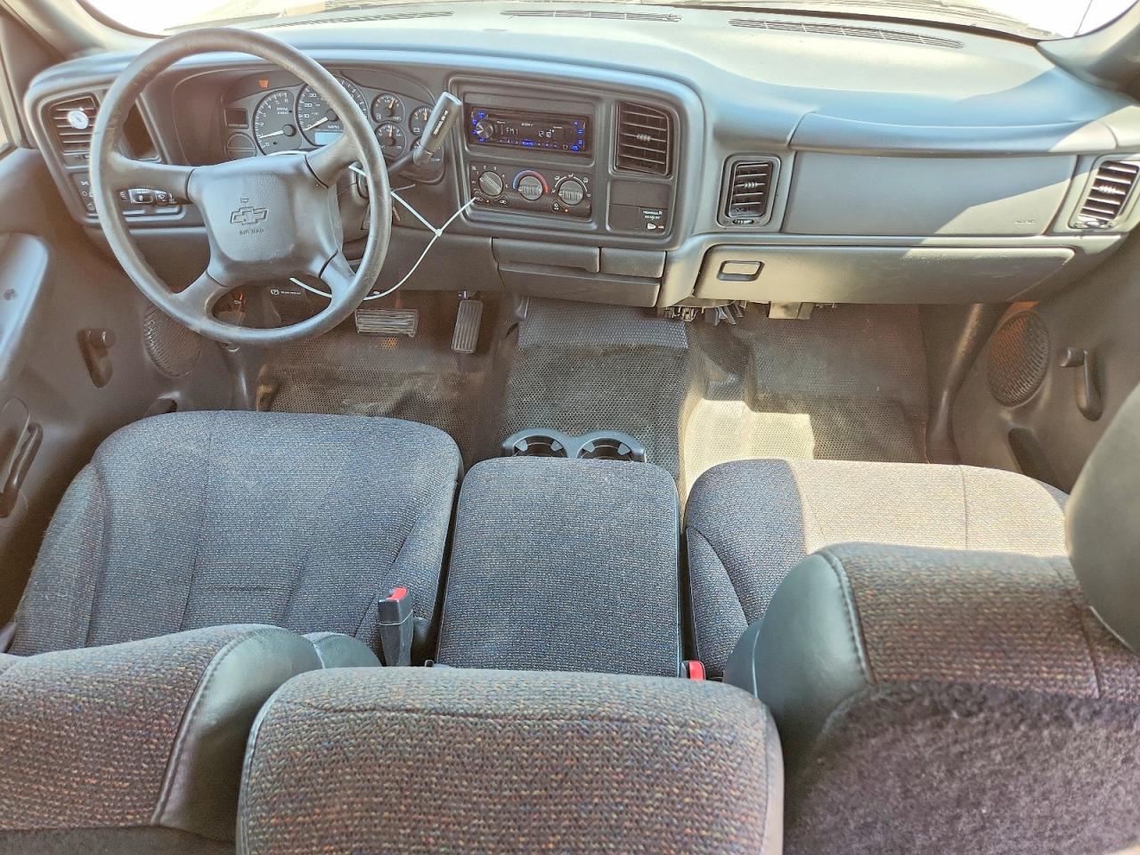 2002 CHEVROLET SILVERADO C1500 photo 15