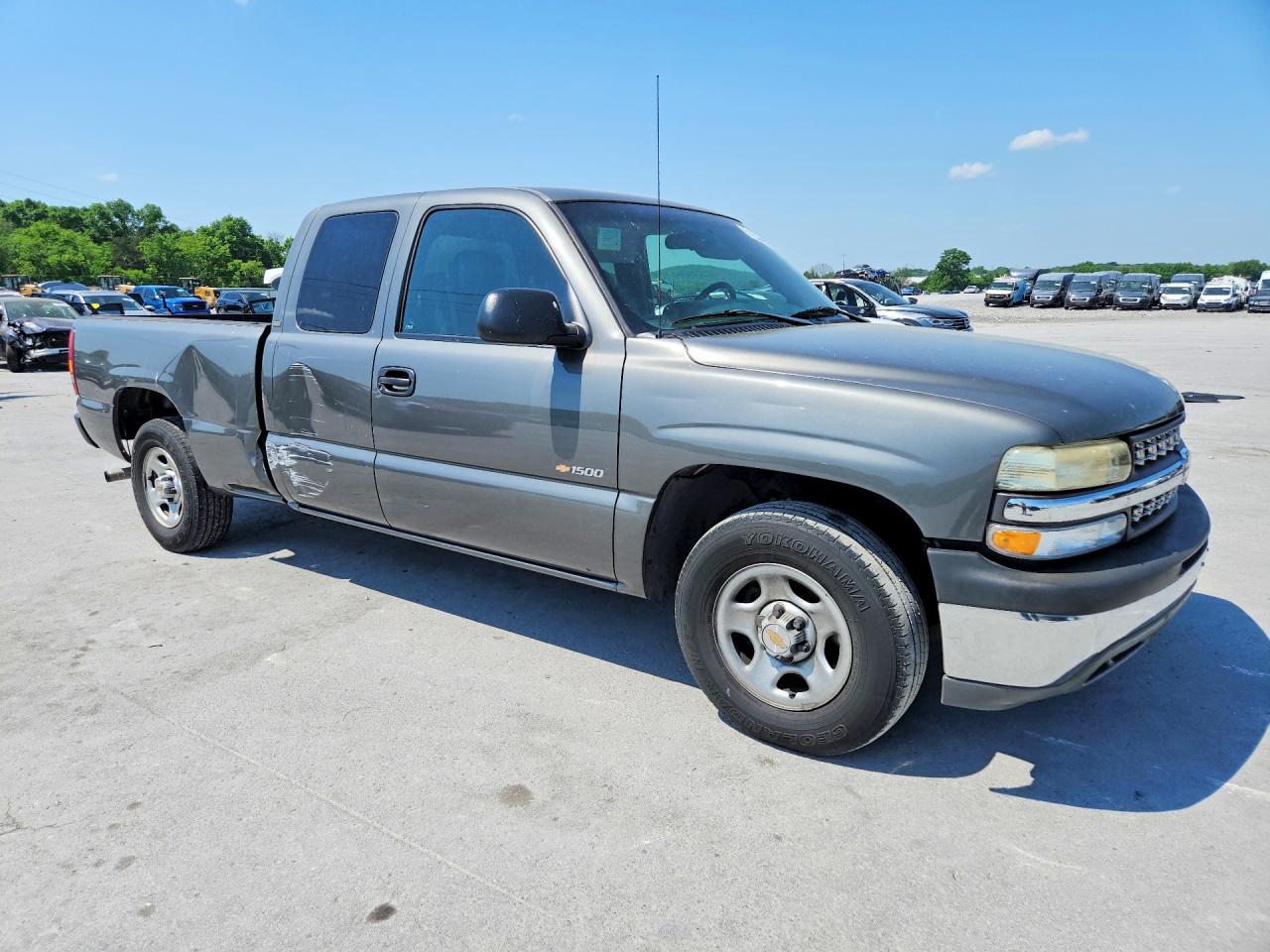2002 CHEVROLET SILVERADO C1500 photo 7