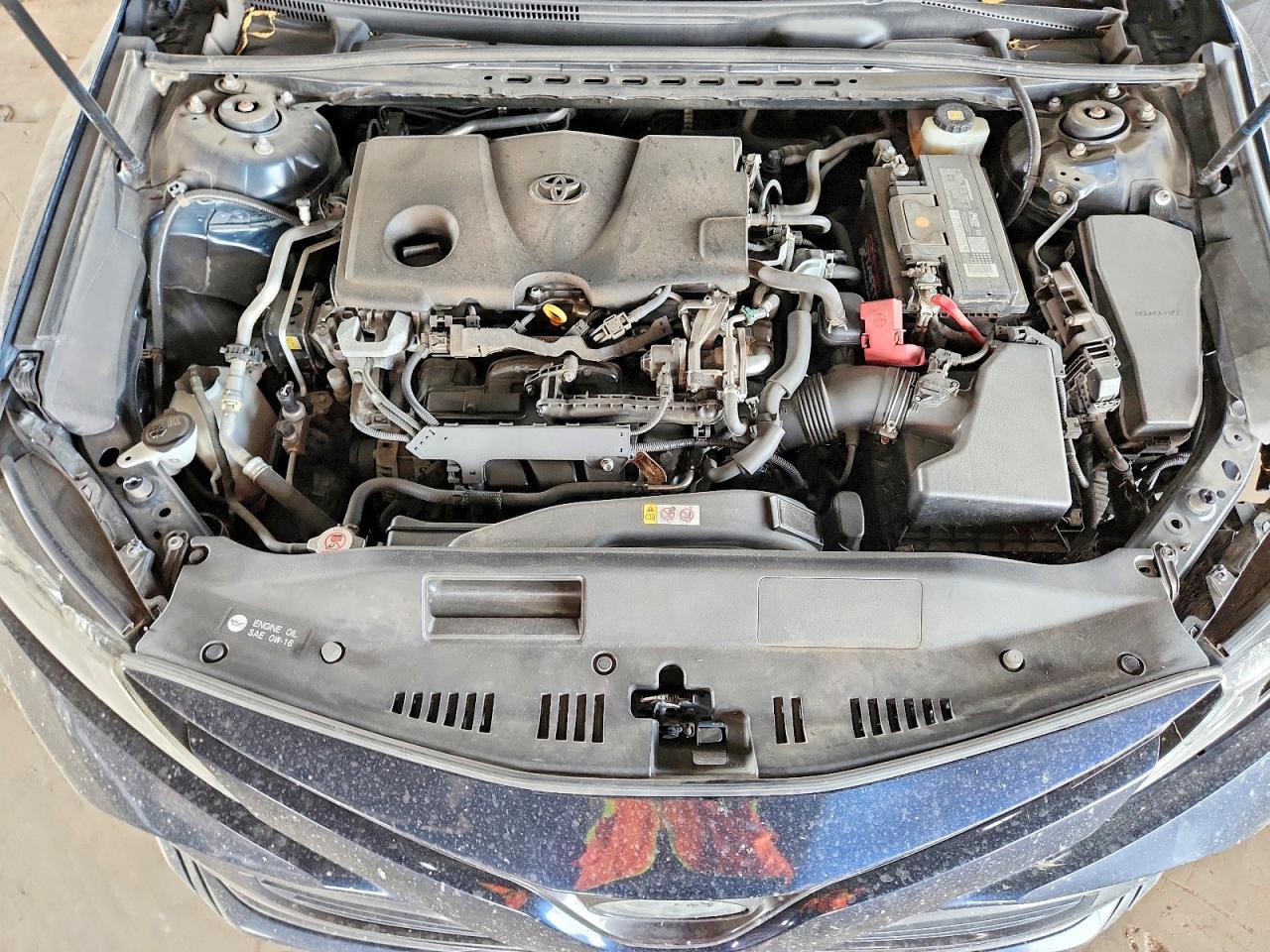 2018 TOYOTA CAMRY LE photo 11