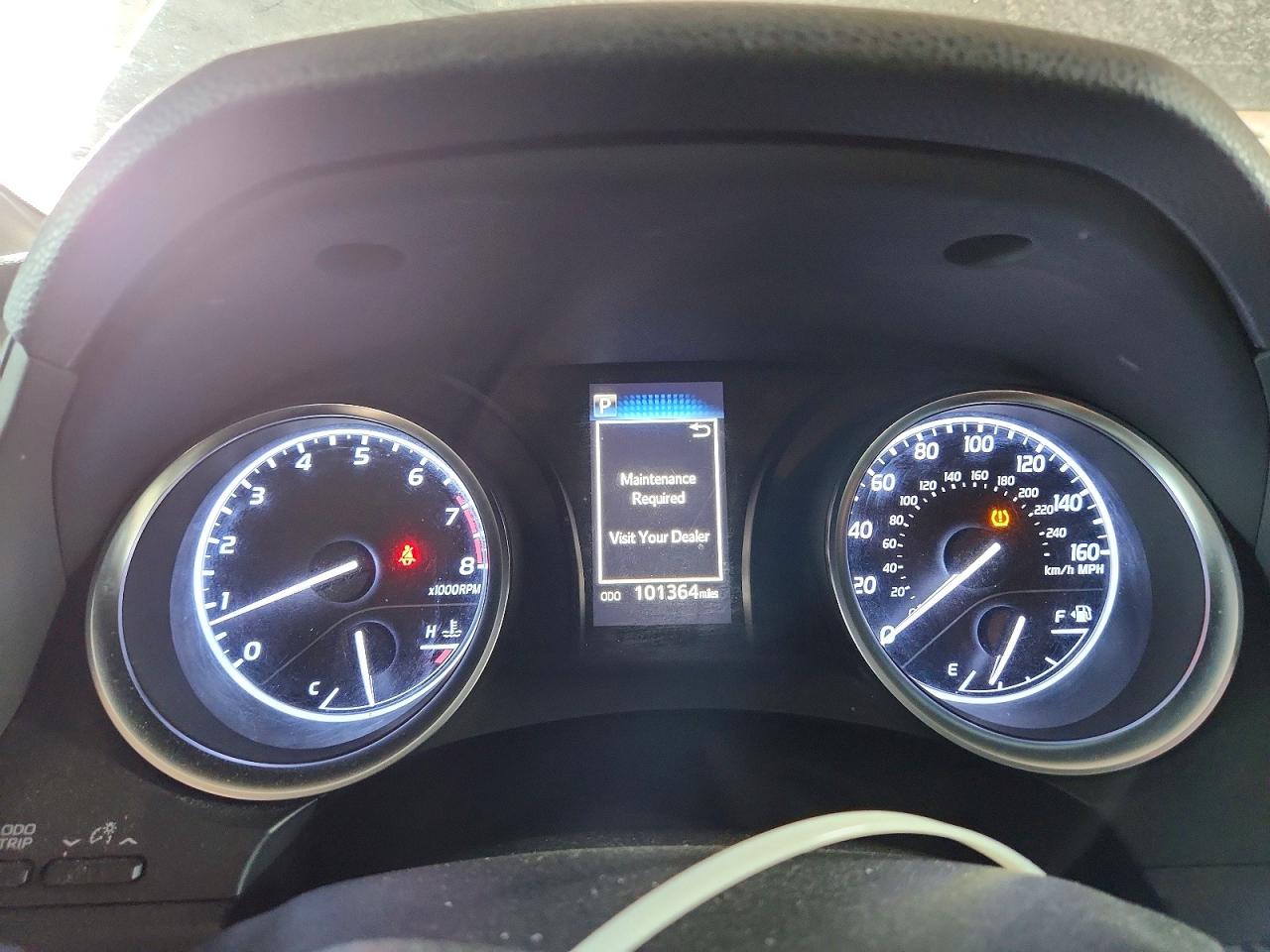 2018 TOYOTA CAMRY LE photo 9
