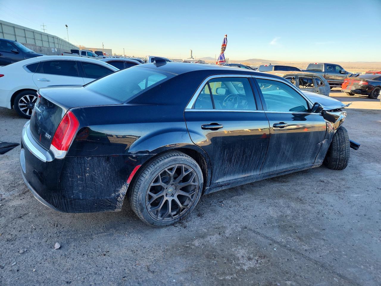 2016 CHRYSLER 300 LIMITED photo 5