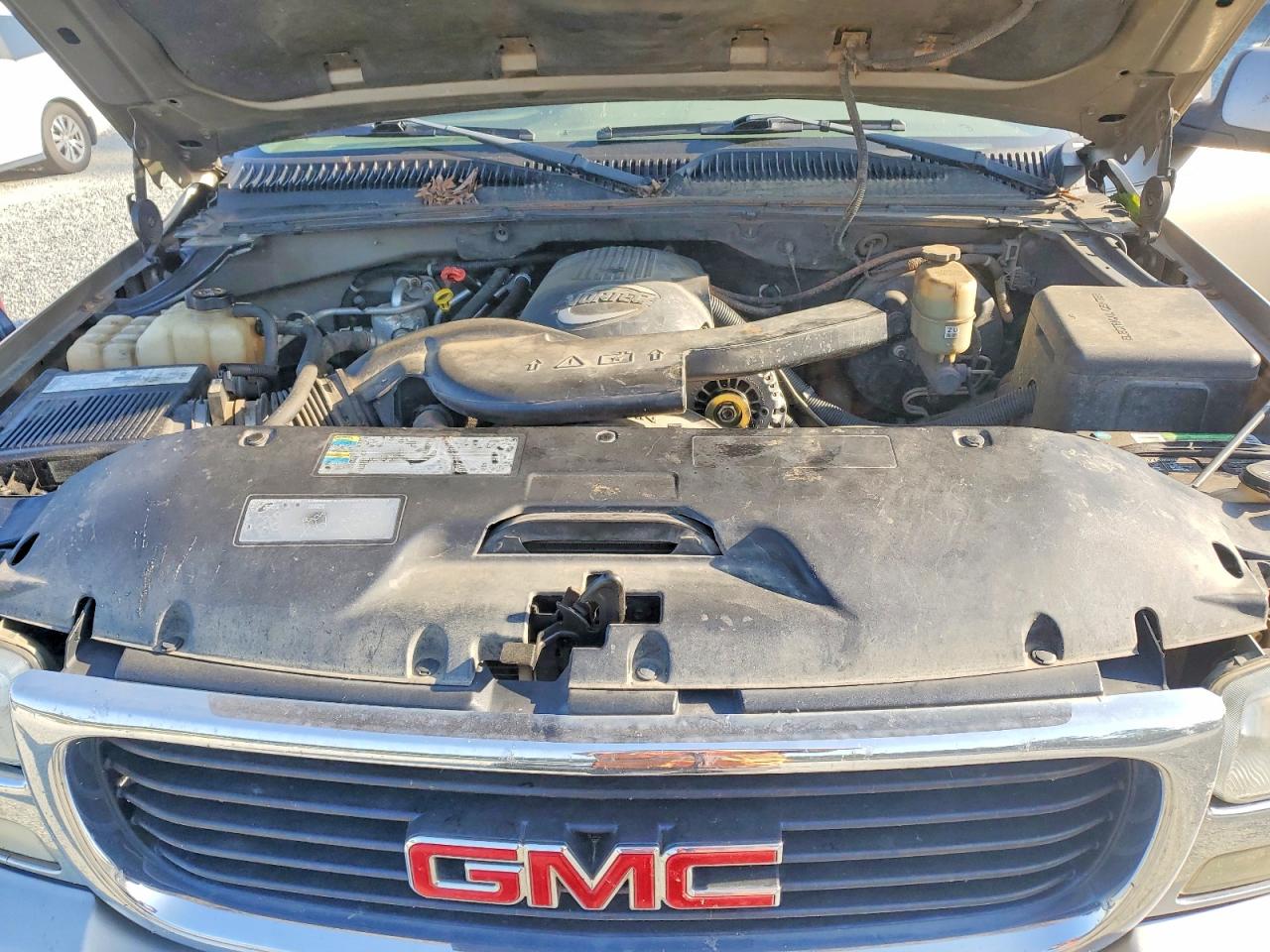 2002 GMC YUKON photo 21