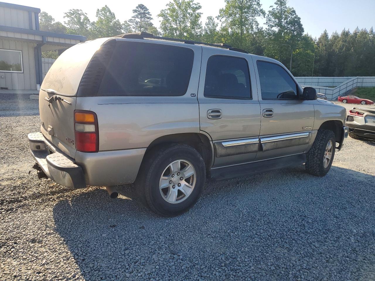 2002 GMC YUKON photo 5