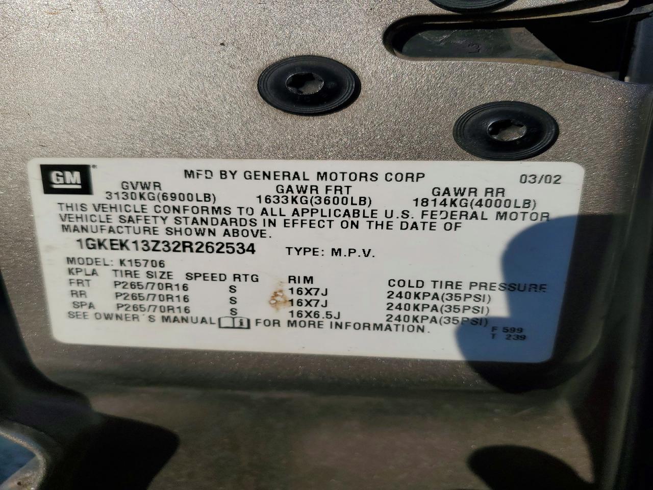 2002 GMC YUKON photo 23