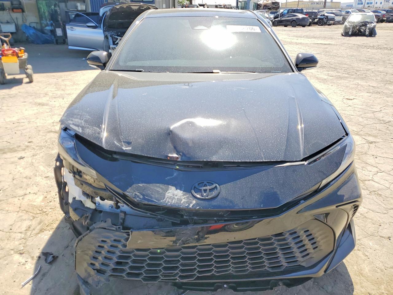 2025 TOYOTA CAMRY photo 9