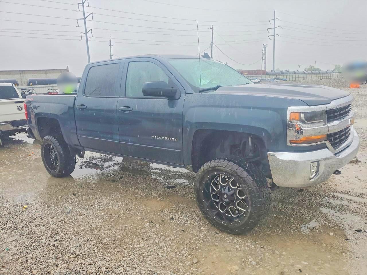 2018 CHEVROLET SILVERADO K1500 LT photo 7