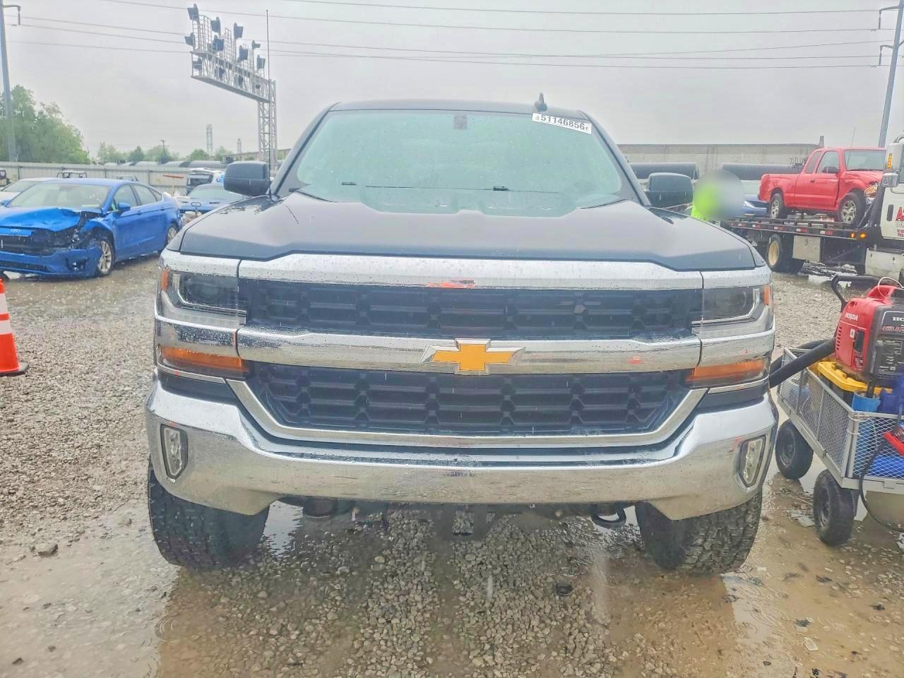 2018 CHEVROLET SILVERADO K1500 LT photo 9