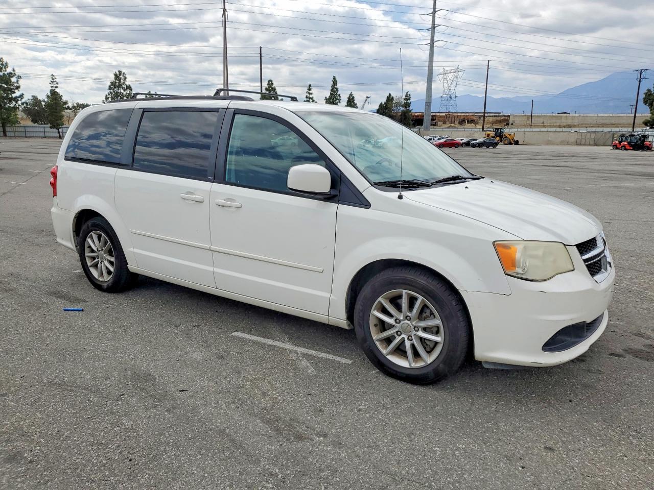 2013 DODGE GRAND CARAVAN SXT photo 7