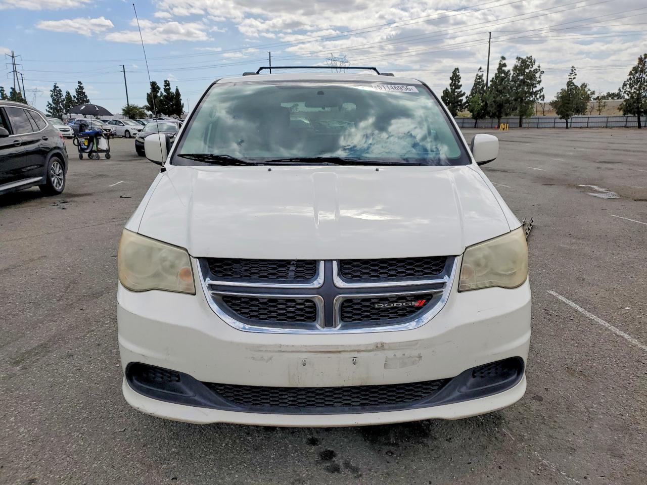 2013 DODGE GRAND CARAVAN SXT photo 9