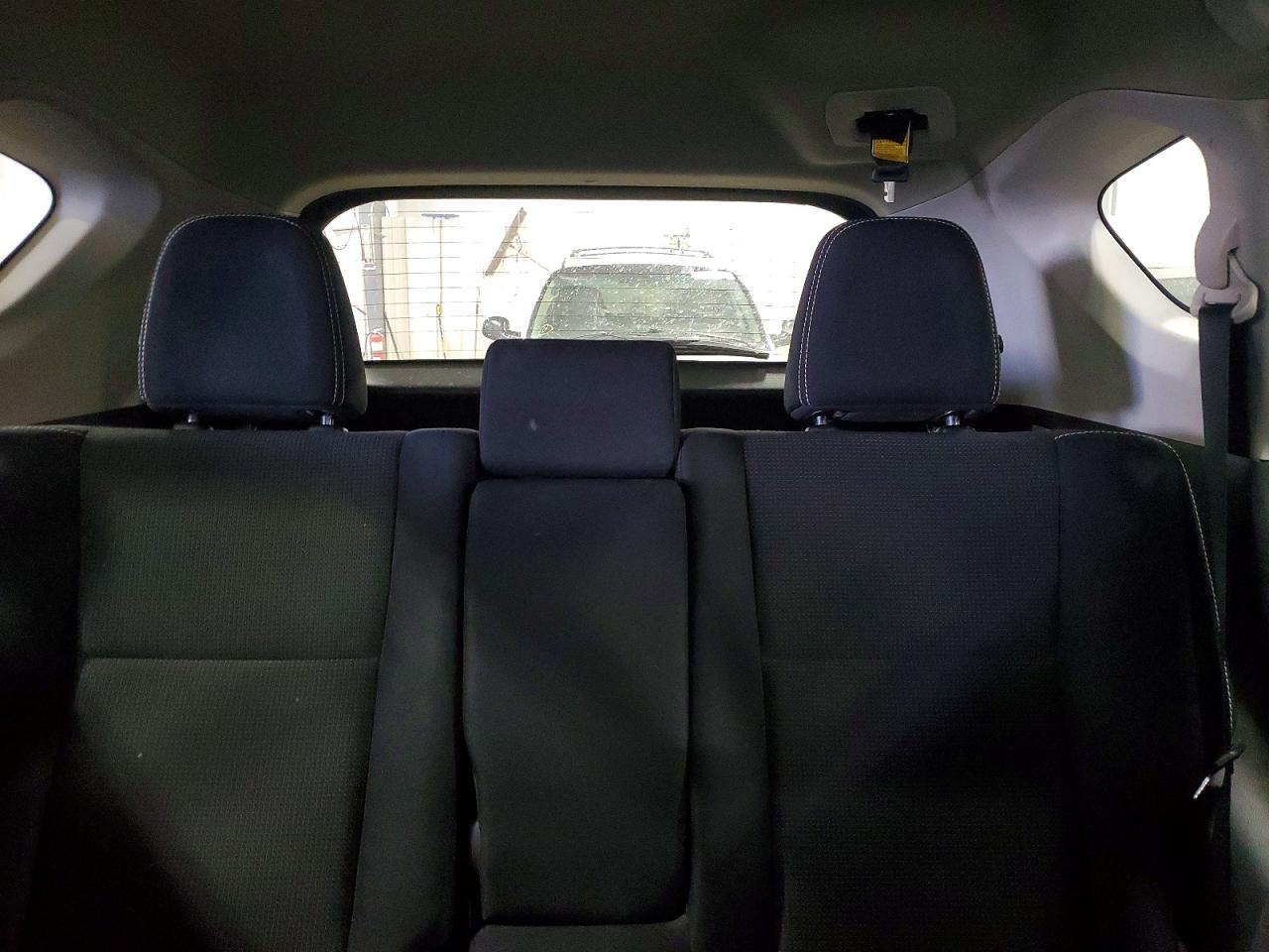 2016 TOYOTA RAV4 XLE photo 28