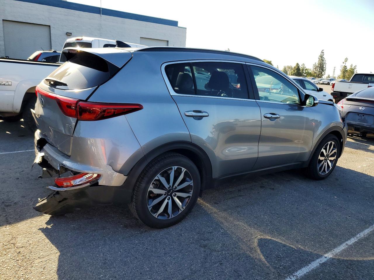 2019 KIA SPORTAGE EX photo 5