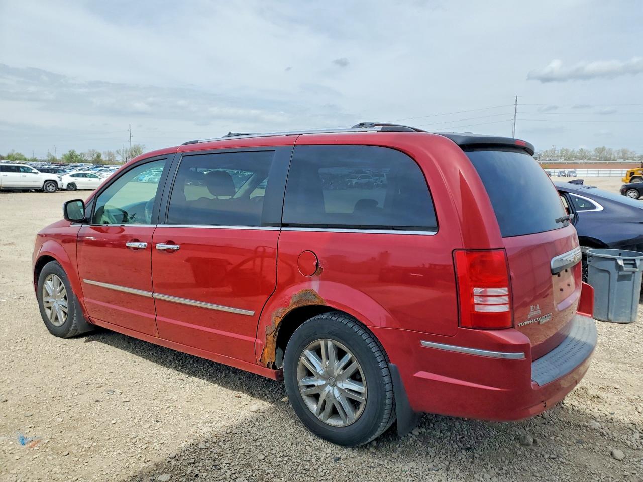 2008 CHRYSLER TOWN & COUNTRY LIMITED photo 3