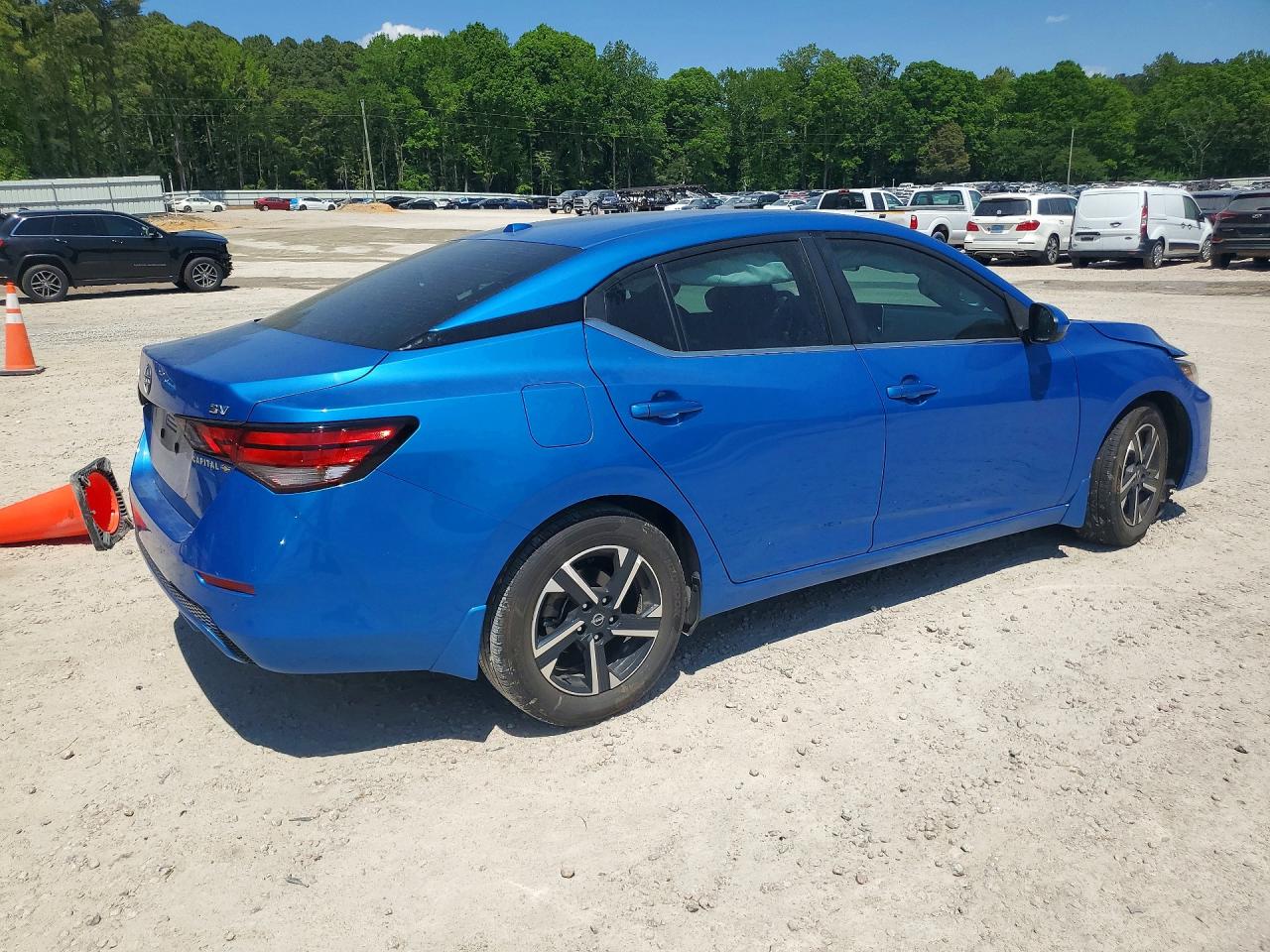 2024 NISSAN SENTRA SV photo 3
