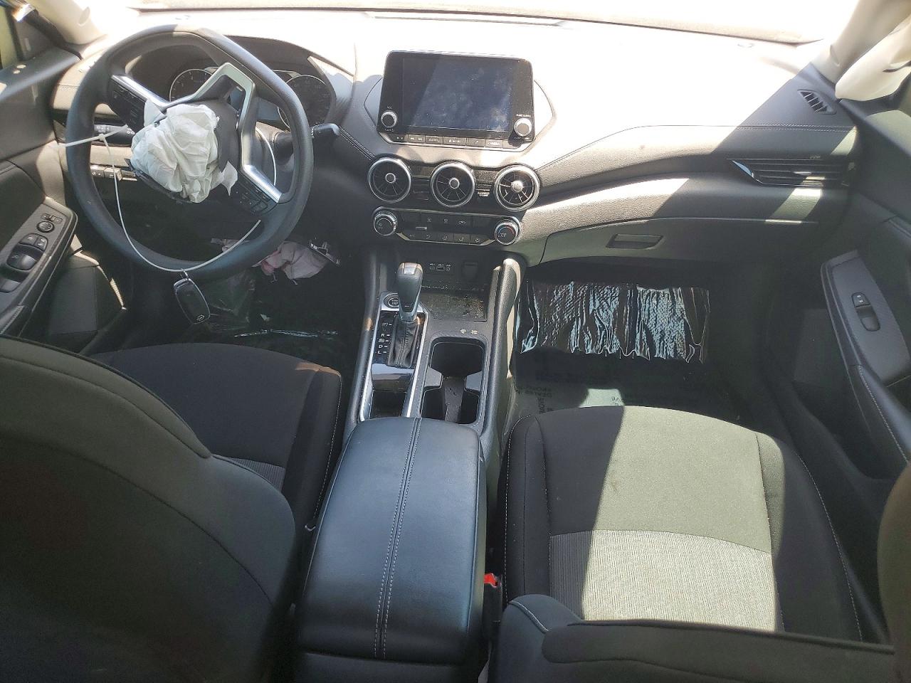 2024 NISSAN SENTRA SV photo 8