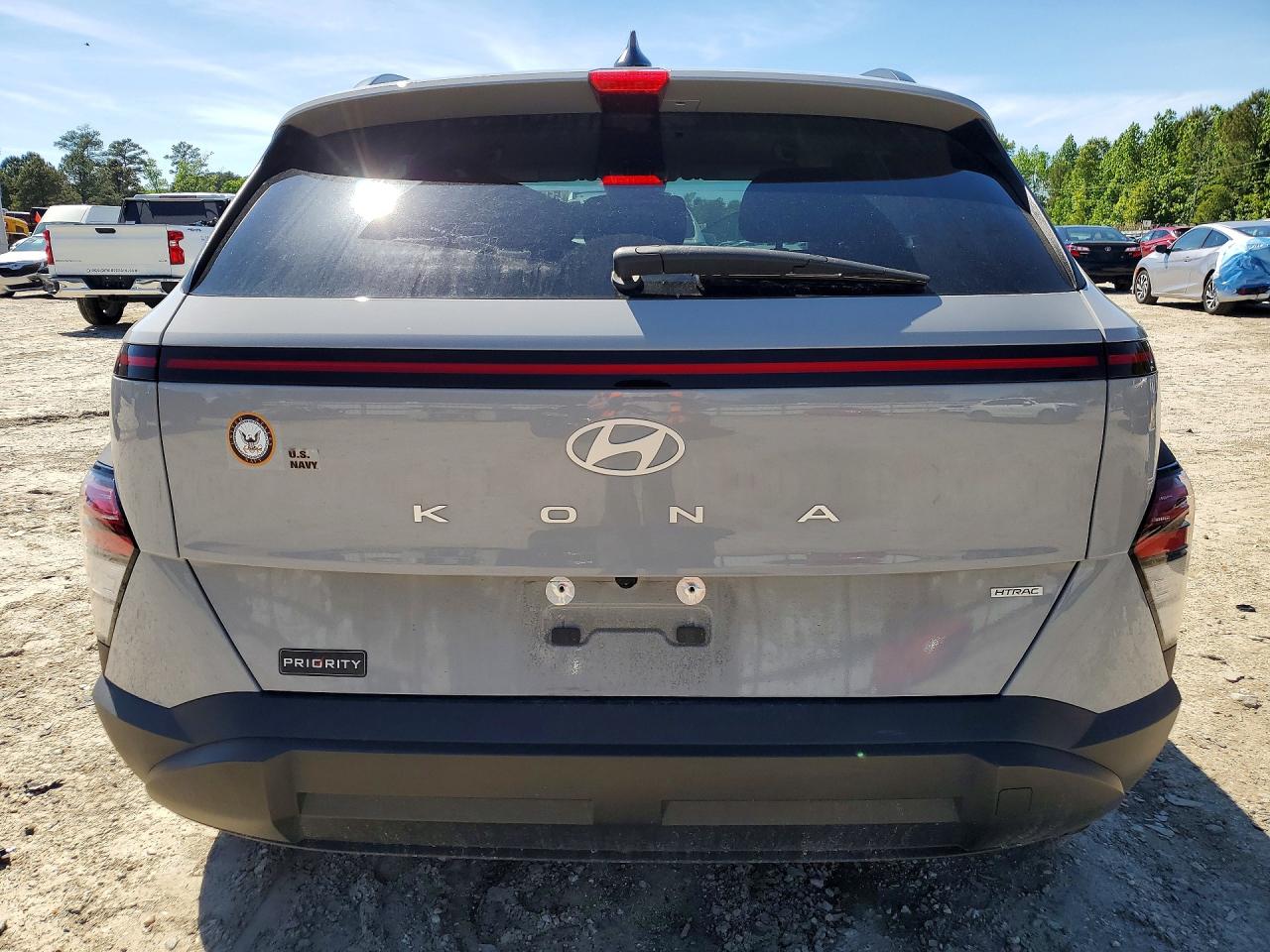 2024 HYUNDAI KONA SEL photo 16