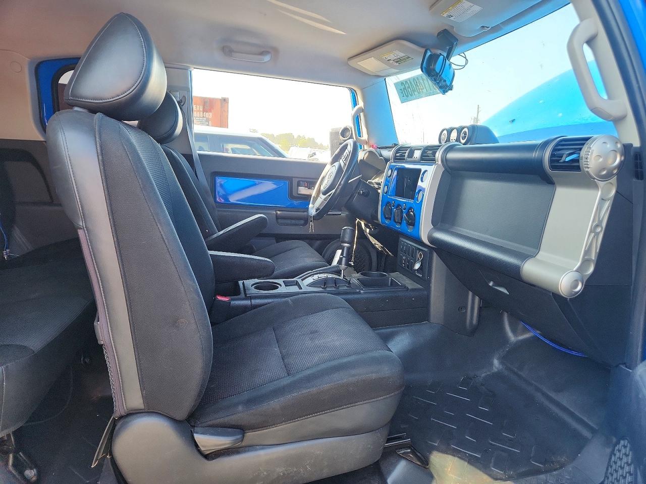 2007 TOYOTA FJ CRUISER BASE photo 13