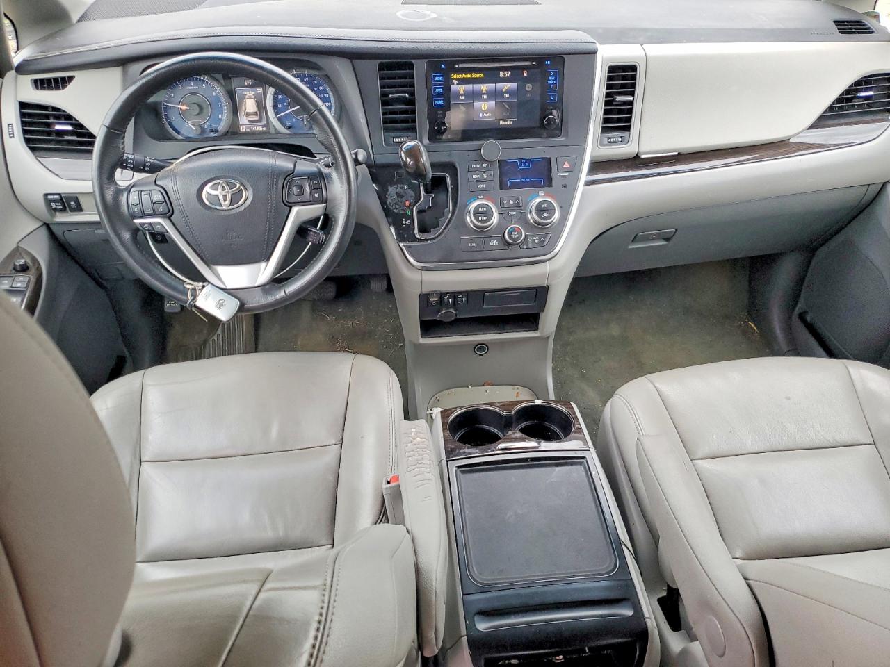 2015 TOYOTA SIENNA XLE 8-PASSENGER photo 15
