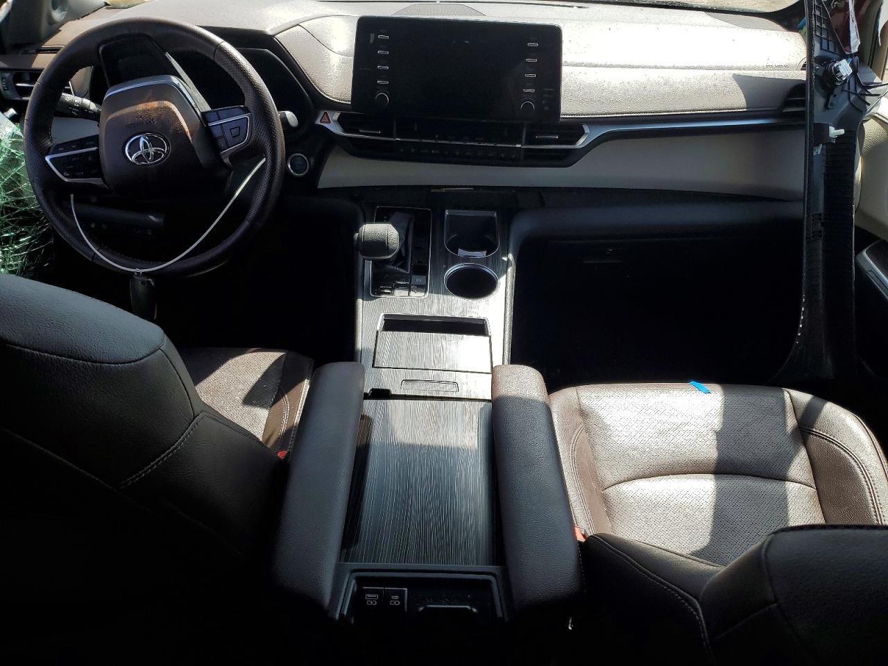 2021 TOYOTA SIENNA PLATINUM 7-PASSENGER photo 15