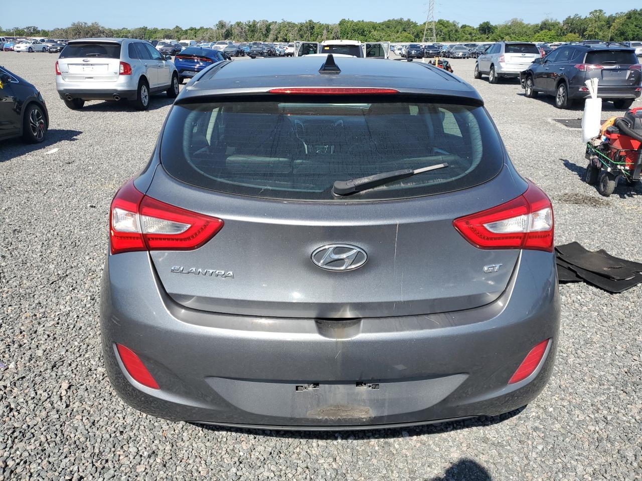 2016 HYUNDAI ELANTRA GT BASE photo 11